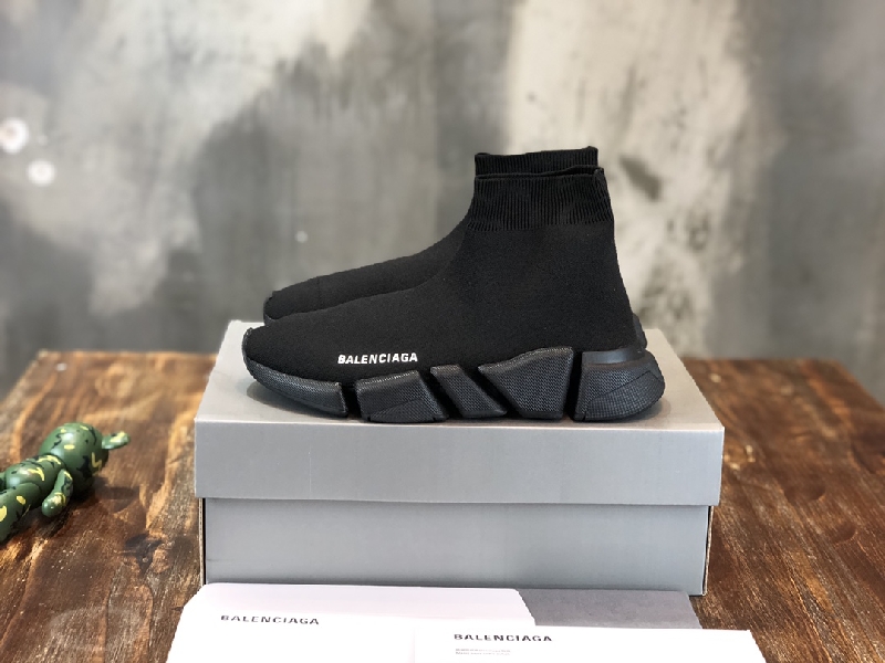 Replica Balenciaga Sneaker Speed Runner 2.0 in Black