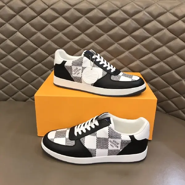 Replica Louis Vuitton 2022 classic casual sneakers