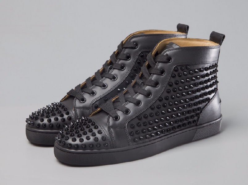 Replica Christian Louboutin Sneaker Louis Spikes Flat