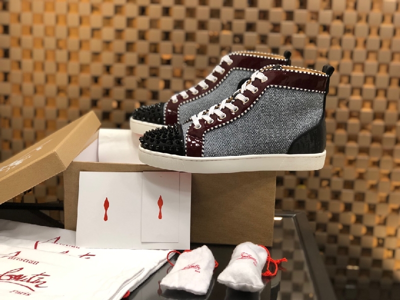 Replica Christian Louboutin Sneaker Louis Orlato Flat