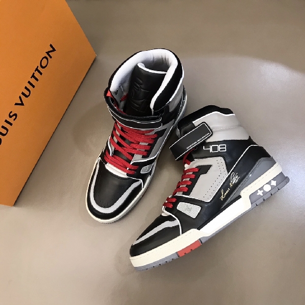 Replica Louis Vuitton Sneaker Trainer in Gray with Red