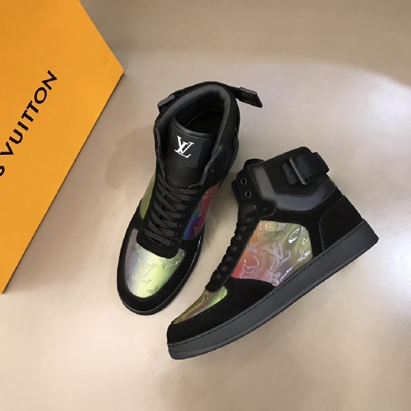 Replica Louis Vuitton Sneaker Rivoli in Black