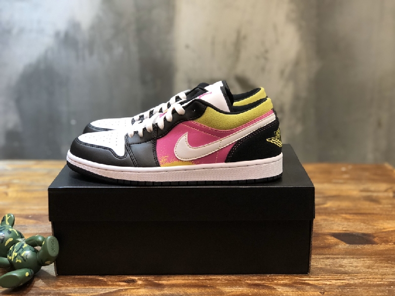 Replica Nike Sneaker Air Jordan1 Low black pink