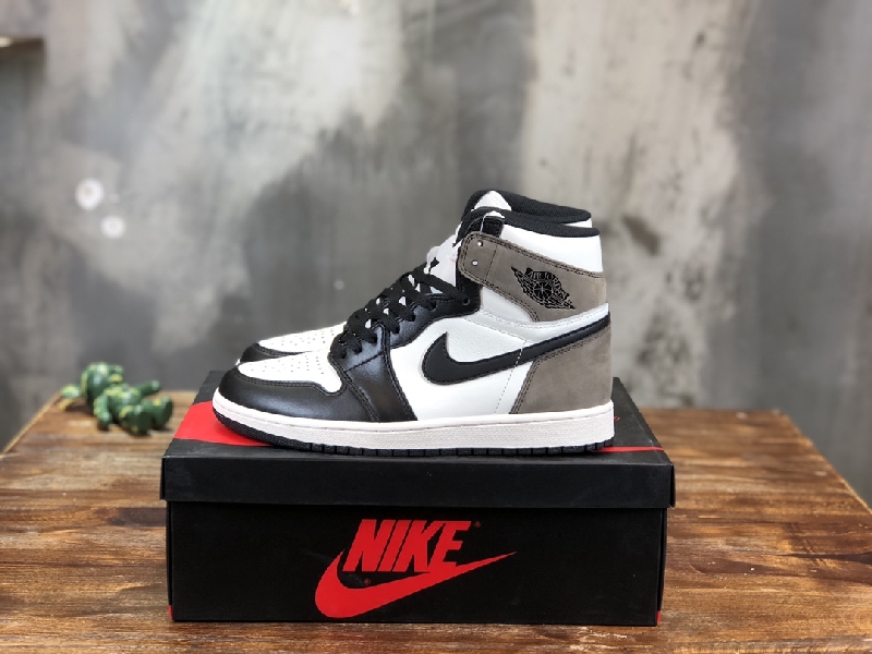 Replica Nike Sneaker Air Jordan1 in Gray