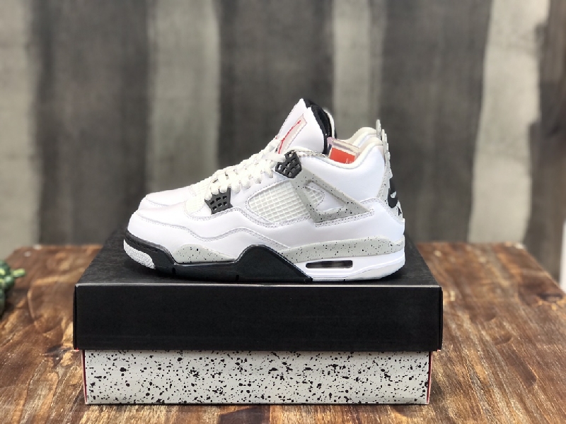 Replica Nike Sneaker Air Jordan 4 Fire Red