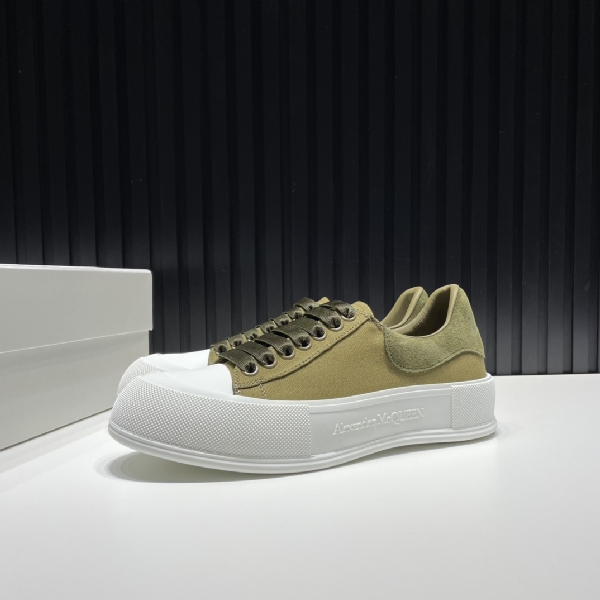 Replica Alexander McQueen Sneaker Deck Plimsoll in Green