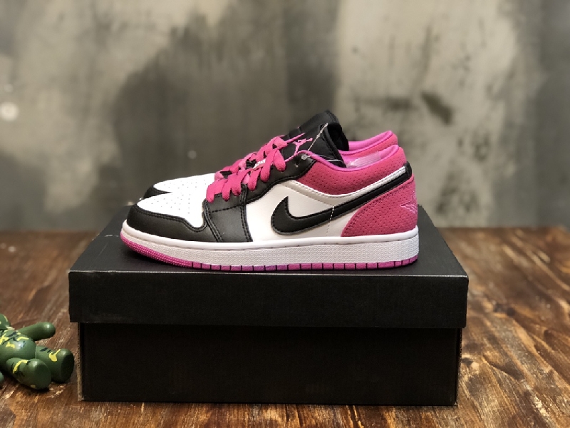 Replica Nike Sneaker Air Jordan1 Low LMagenta" in Pink