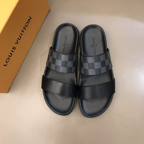 Replica Louis Vuitton Slipper MIRABEAU in Black