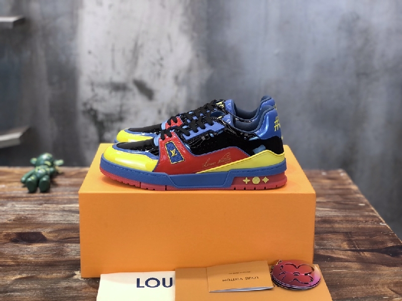 Replica LV 2022 new collection fashion show sneaker