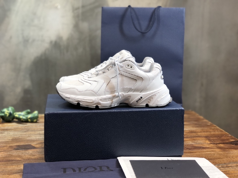 Replica Dior Sneaker B22 in White