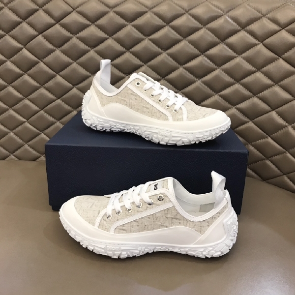 Replica Dior Sneaker B28 in White