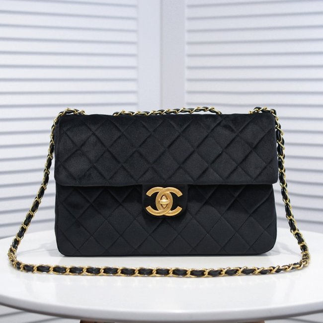 Chanel Womens Bags Crossbody Classic Bag Whatapp