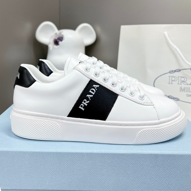 Prada Womens Shoes Casual Luxury Brand Breathable Prada sneakers with Original Box Whatapp