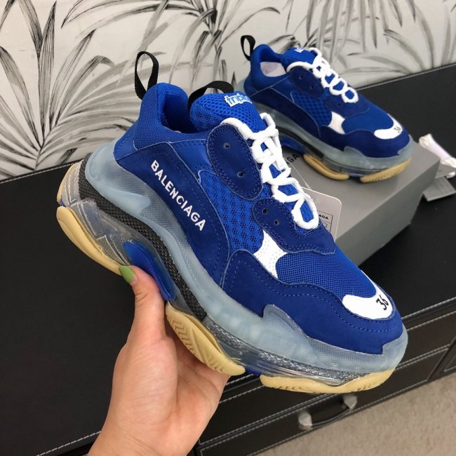 Balenciaga Mens Shoes Triple S Sneaker Whatapp