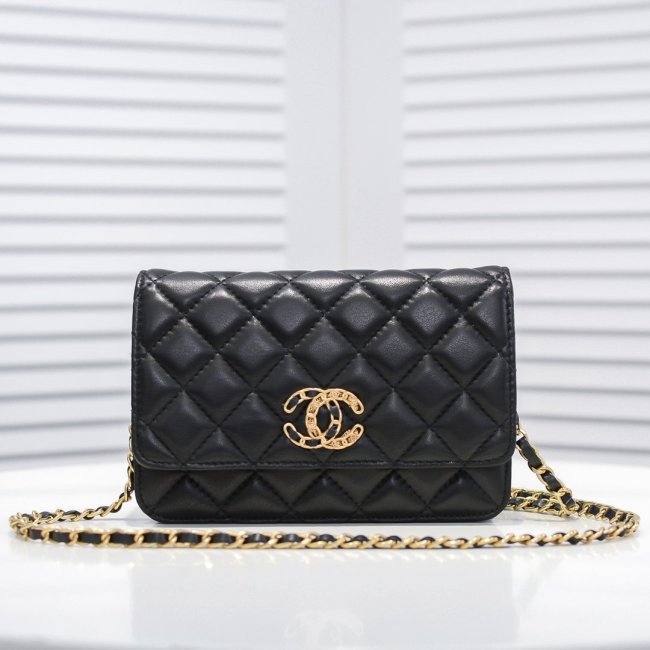 Chanel Womens Bags Crossbody Bag Chanel 19 Bag Whatapp