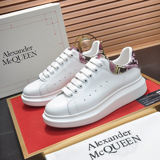 Alexander McQueen Men Shoes Fashion Design Luxury Brand Whatapp