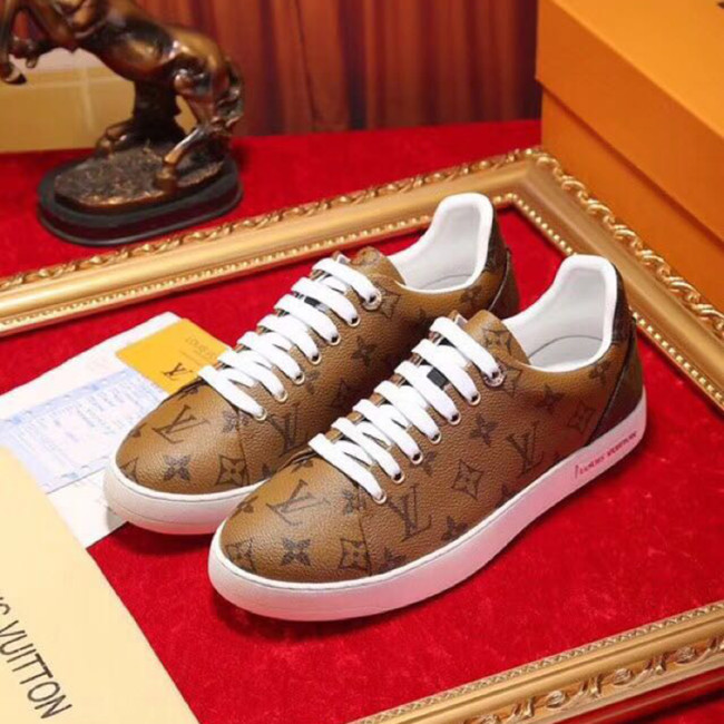 Louis Vuitton Men Shoes Sneakers Fashion Type Luxury Brand Whatapp