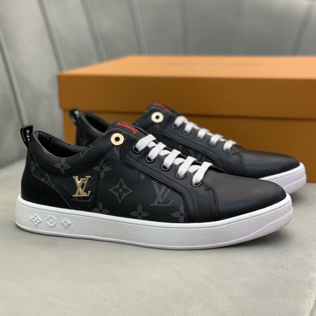 Louis Vuitton Men Shoes Fashion Sneakers Luxury Brand Mens Casual Shoes with Original Box Whatapp