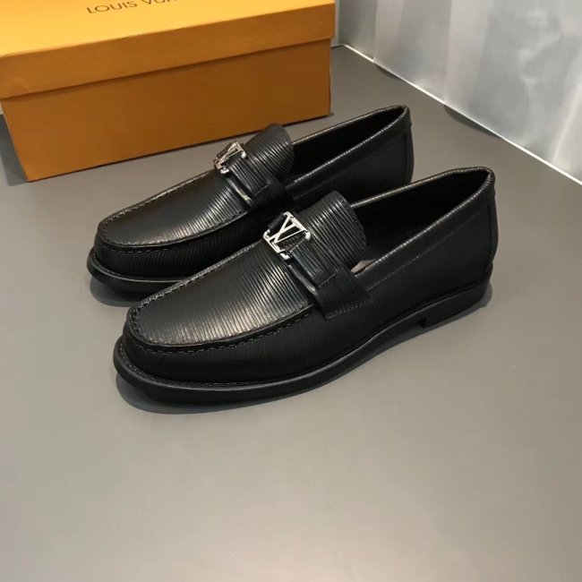 Louis Vuitton Men Shoes Whatapp