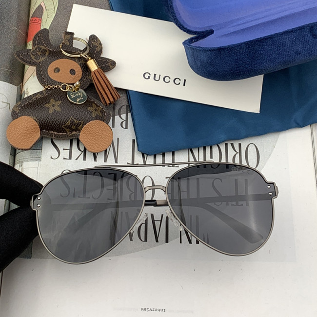 Gucci Mens Sunglasses with Original Box G0068 Whatapp