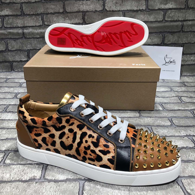 Christian Louboutin Mens Shoes Luxury Brand Red Bottom Design Louis Junior Spikes Flat with Original Box CL sneakers Whatapp