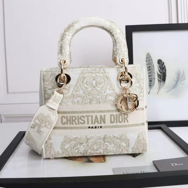 Dior Womens Bags Handbags Luxury Fashion Dior MEDIUM LADY D-LITE BAG with Original Box Whatapp