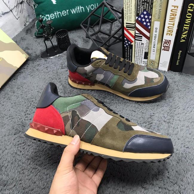 Valentino Men Shoes Fashion Design Luxury Brand ROCKRUNNER CAMOUFLAGE REFLECTIVE SNEAKER Whatapp