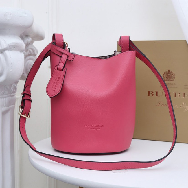 Burberry Womens Bag Bucket Bag Whatapp