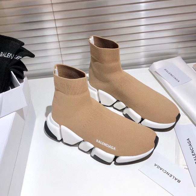 Balenciaga Men Shoes Sneakers Luxury Brand Speed Sneaker in Knit, White and Black Sole Unit Whatapp