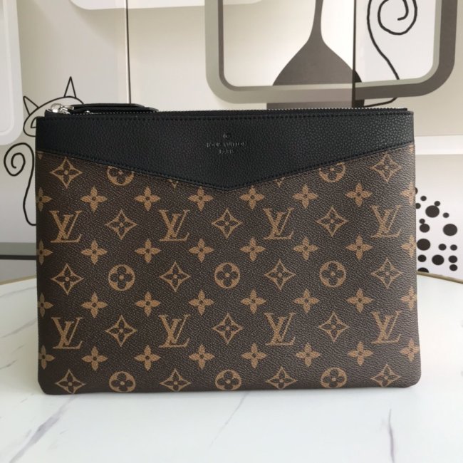 Louis Vuitton Womens Clutch Wallet Purse Bags Luxury Brand Fashion Type DAILY POUCH Black Monogram M62048 Whatapp