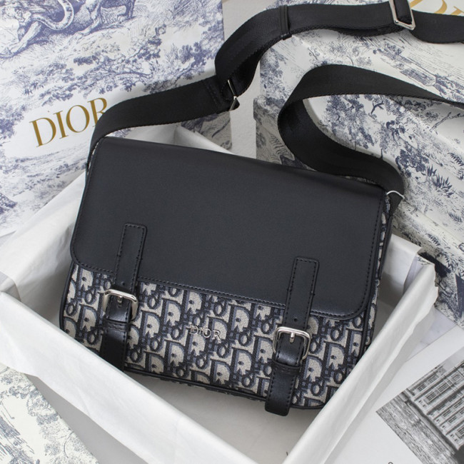 Dior Mens Bags Crossbody Bags MESSENGER POUCH Whatapp