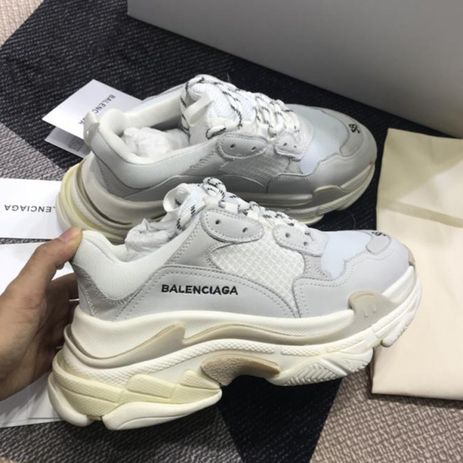 Balenciaga Women Shoes Luxury Brand Triple S Sneaker Whatapp