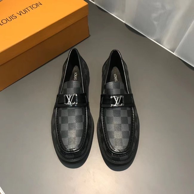 Louis Vuitton Men Shoes Whatapp