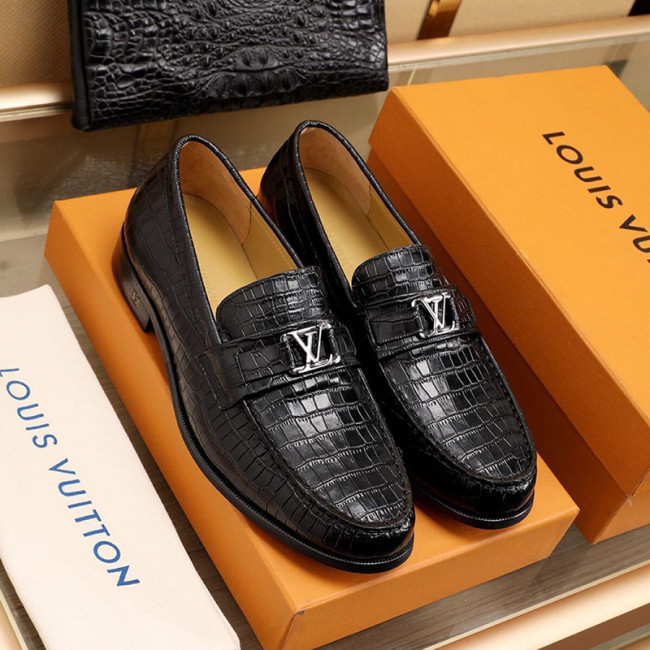 Louis Vuitton Men Shoes Fashion Type Luxury Brand Casual Style Whatapp