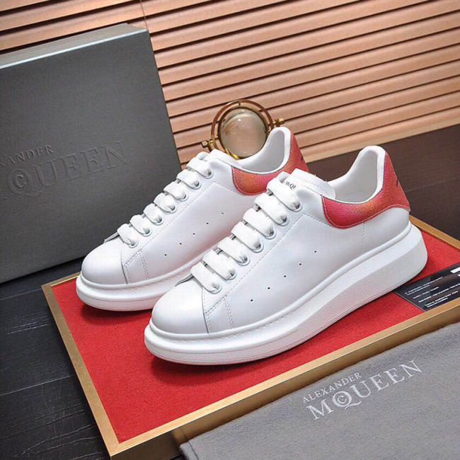 Alexander McQueen Men Shoes Fashion Design Luxury Brand Whatapp