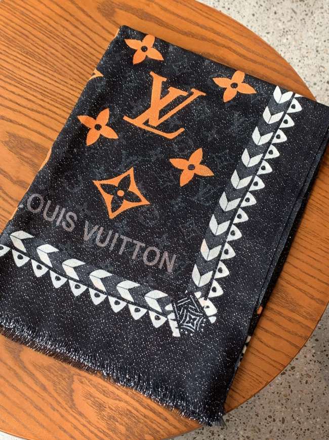 Louis Vuitton Scarves Men Womens Fashion Scarf with Original Box Whatapp