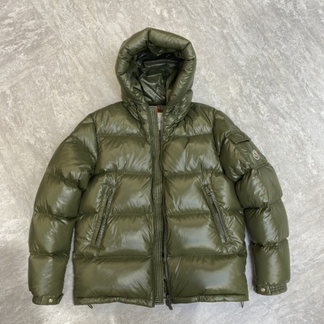 Moncler Design Mens Womens Winter Windprood Down Jackets Keep Warm 90% White Duck Down Whatapp