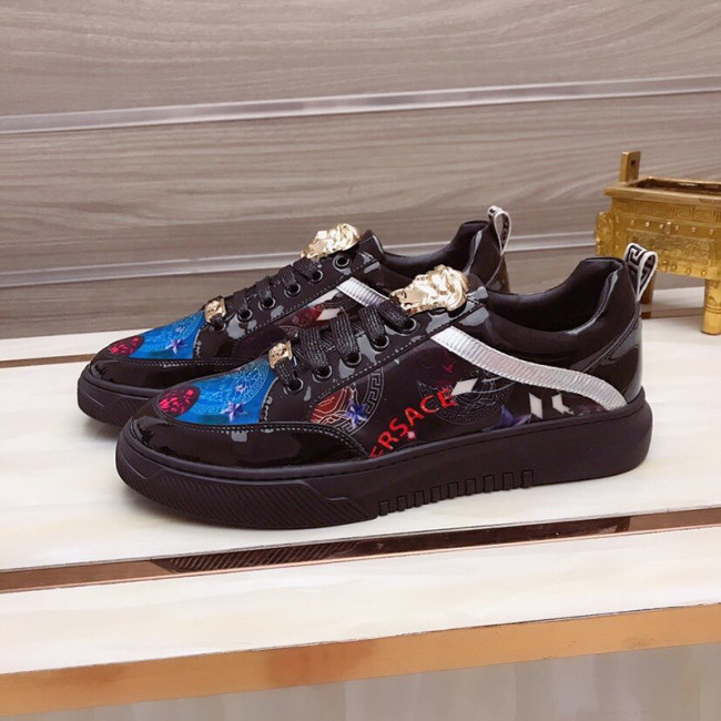 Versace Men Shoes Sneakers Fashion Design Luxury Brand Whatapp