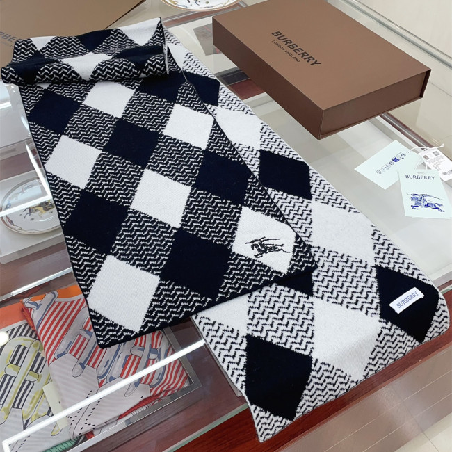 Burberry Scarves Men Womens Fashion Scarf with Original Box Whatapp