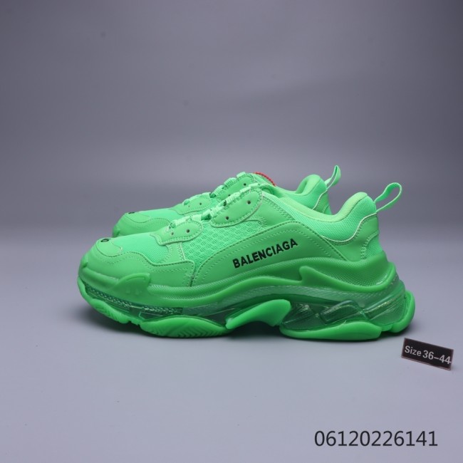 Balenciaga Mens Shoes Triple S Sneaker 06120226141 Whatapp