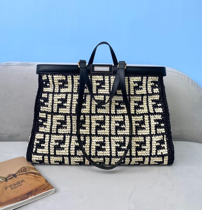 Fendi Womens Bag PEEKABOO X-TOTE Whatapp