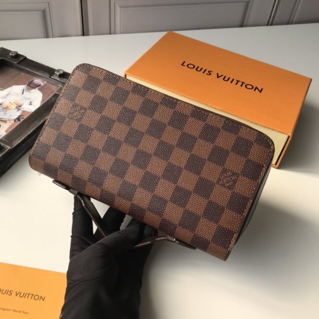 Louis Vuitton Mens Bag Wallet Whatapp