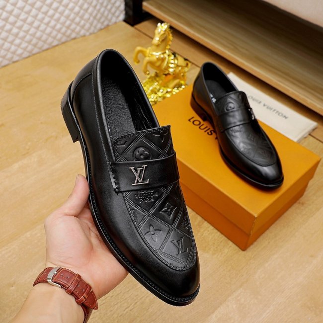 Louis Vuitton Men Shoes Business Luxury Brand LV Dress Shoes with Original Box Whatapp