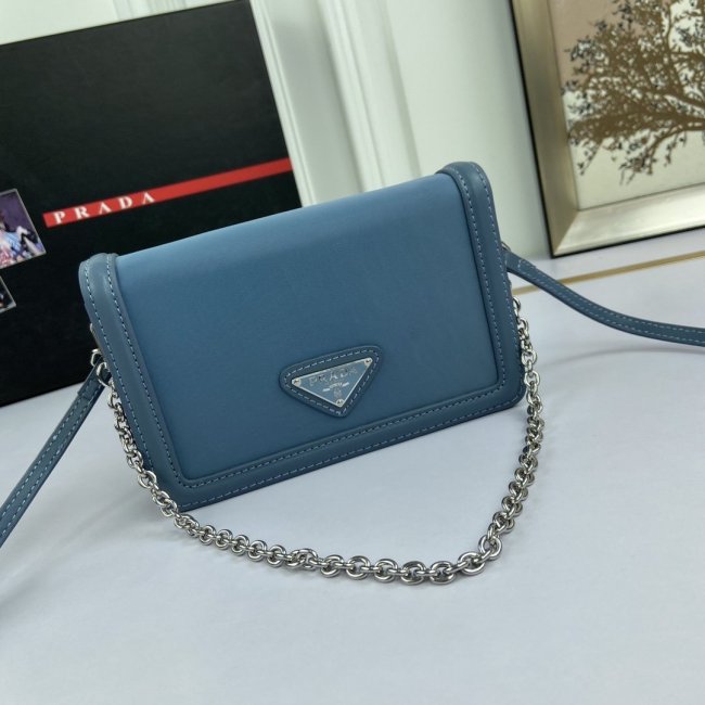 Prada Womens Bag Whatapp