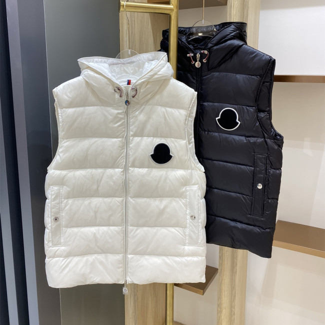 Moncler Men Womens Vest Down Jacket Coats Luxury Brand Fashion Design Whatapp