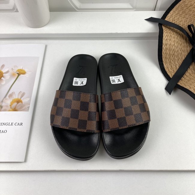 Louis Vuitton Men Womens Shoes Fashion Sandals WATERFRONT MULE Whatapp