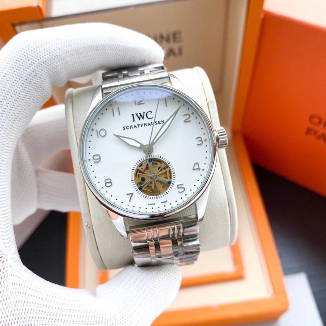 IWC Watch Luxury Brand Design Fashion Type with Original Box Whatapp