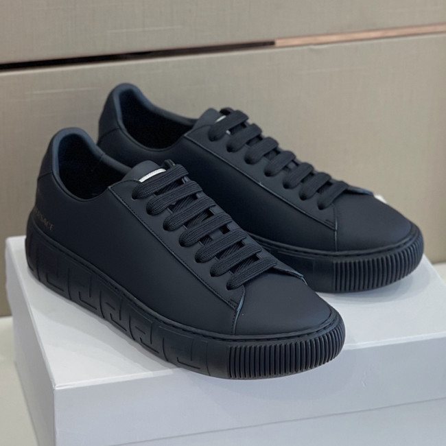 Versace Men Shoes Fashion Sneakers Luxury Brand with Original Box Top Quality Breathable Mens Sneakers with Original Box Whatapp