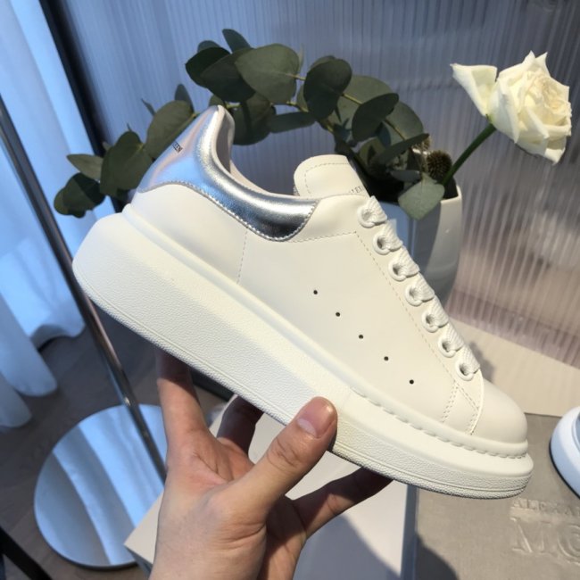 Alexander McQueen Women Shoes Luxury Sneakers Whatapp