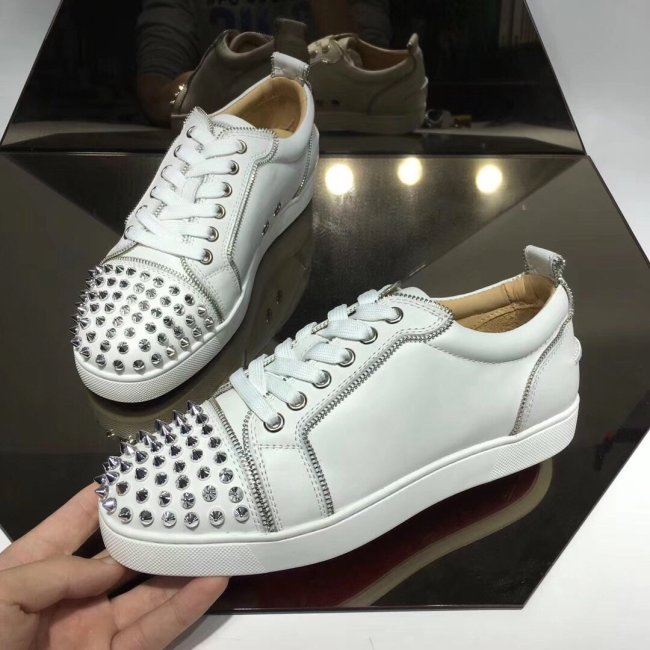 Christian Louboutin Mens Shoes Luxury Brand Red Bottom Design Louis Junior Spikes Flat with Original Box CL sneakers Whatapp